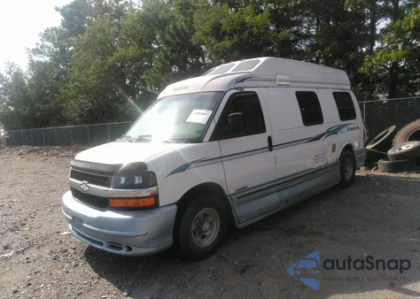 2004 Chevrolet Express z USA, uszkodzony, nr VIN 1GCHG39U541222720